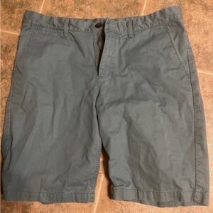Old Navy Men's Flat-Front Slate Blue Shorts
